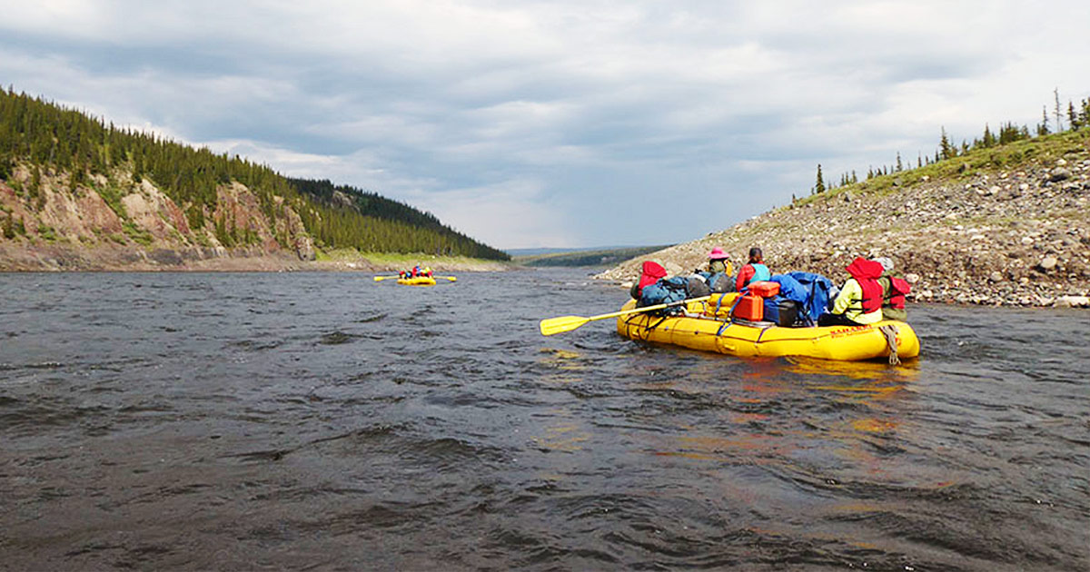 Canoeing & Rafting Tour On Coppermine River 