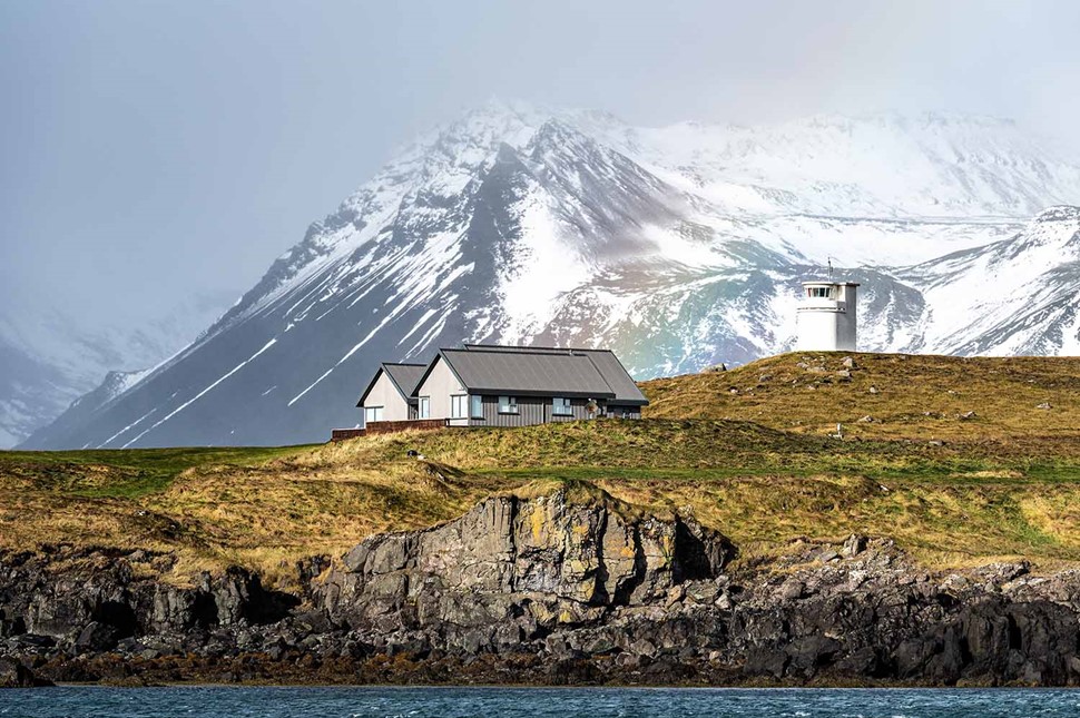 Arnarstapi Village Stays Near Ytri Tunga Beach In Snaefellsness Peninsula