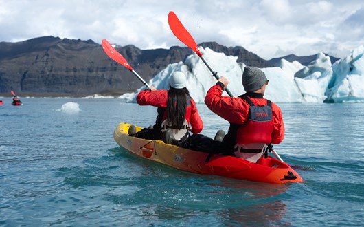 Kayaking Tour on Jokulsarlon Glacier Lagoon 