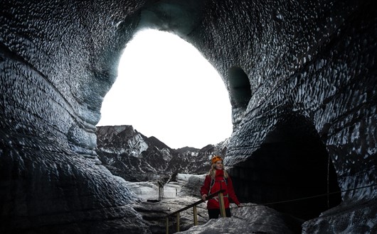 La grotte de glace sous le volcan