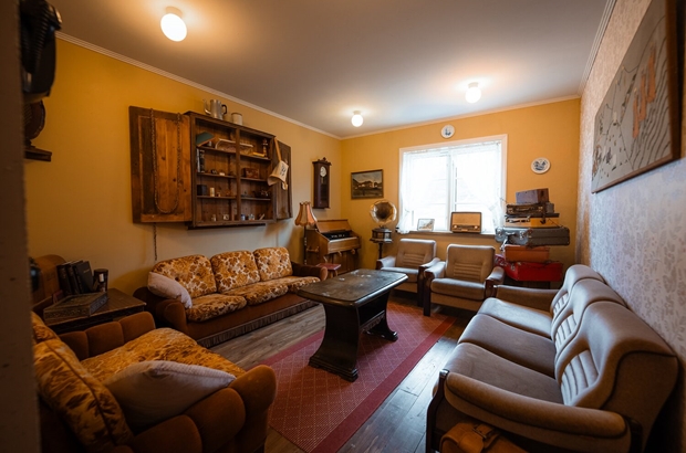 Living room in Wilderness Center Iceland