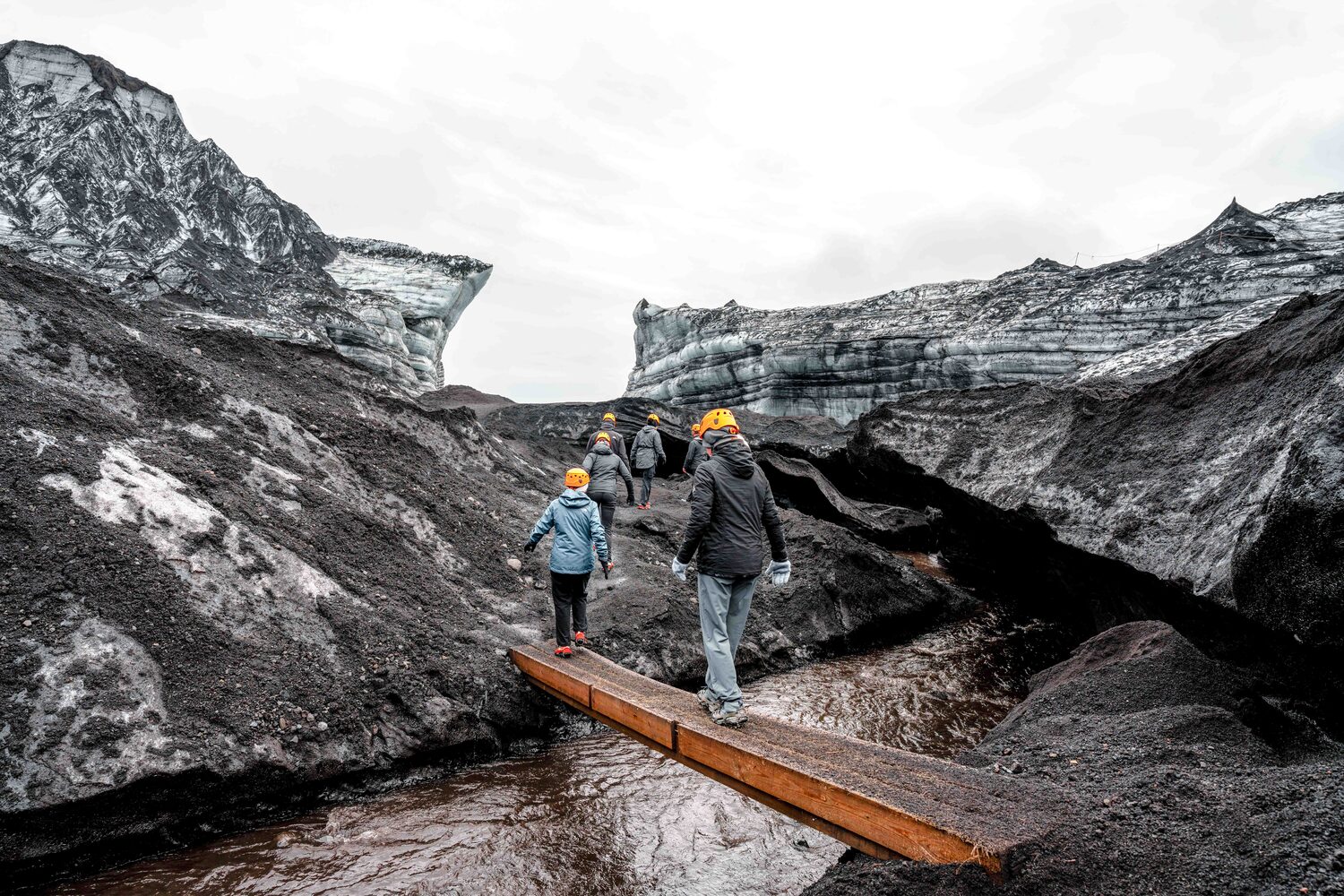 Tourists Walking Stream Katla