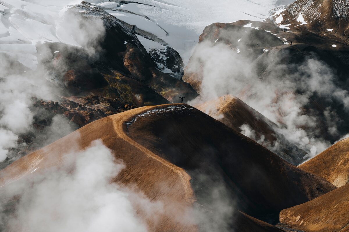Paths on mountains in Kerlingarfjoll