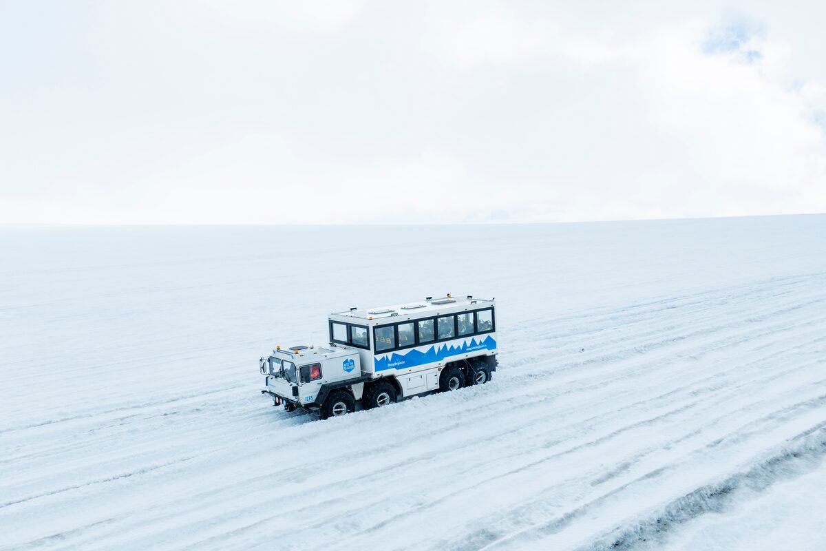 Glaciermonster Truck Riding Snowy Plains