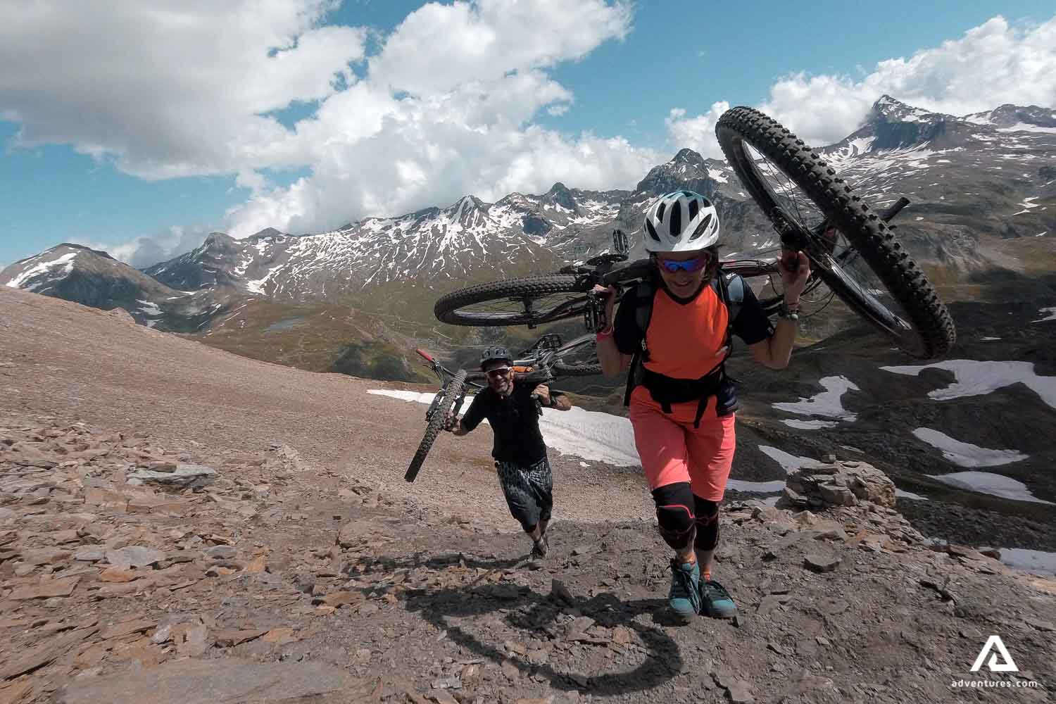 cycling backpack canada