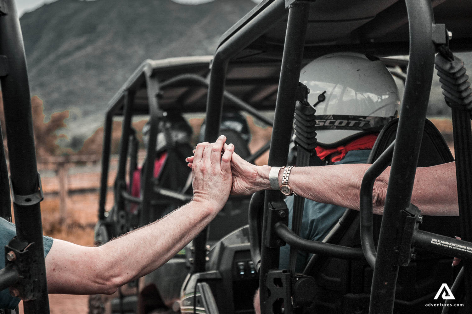 Couple handshake before buggy tour