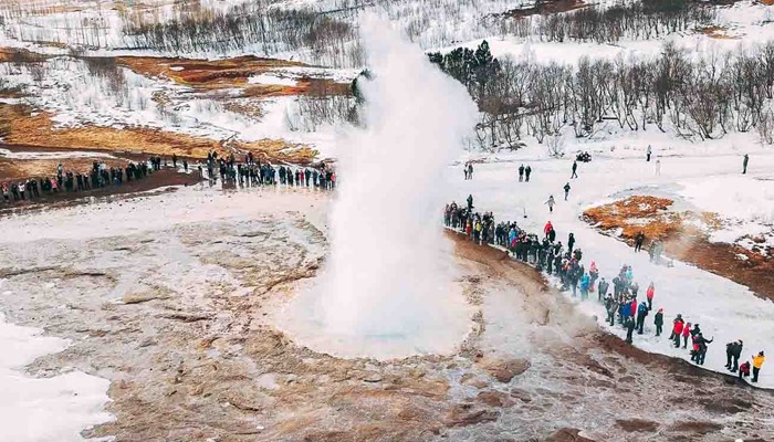 Geysir Strokkur erupted