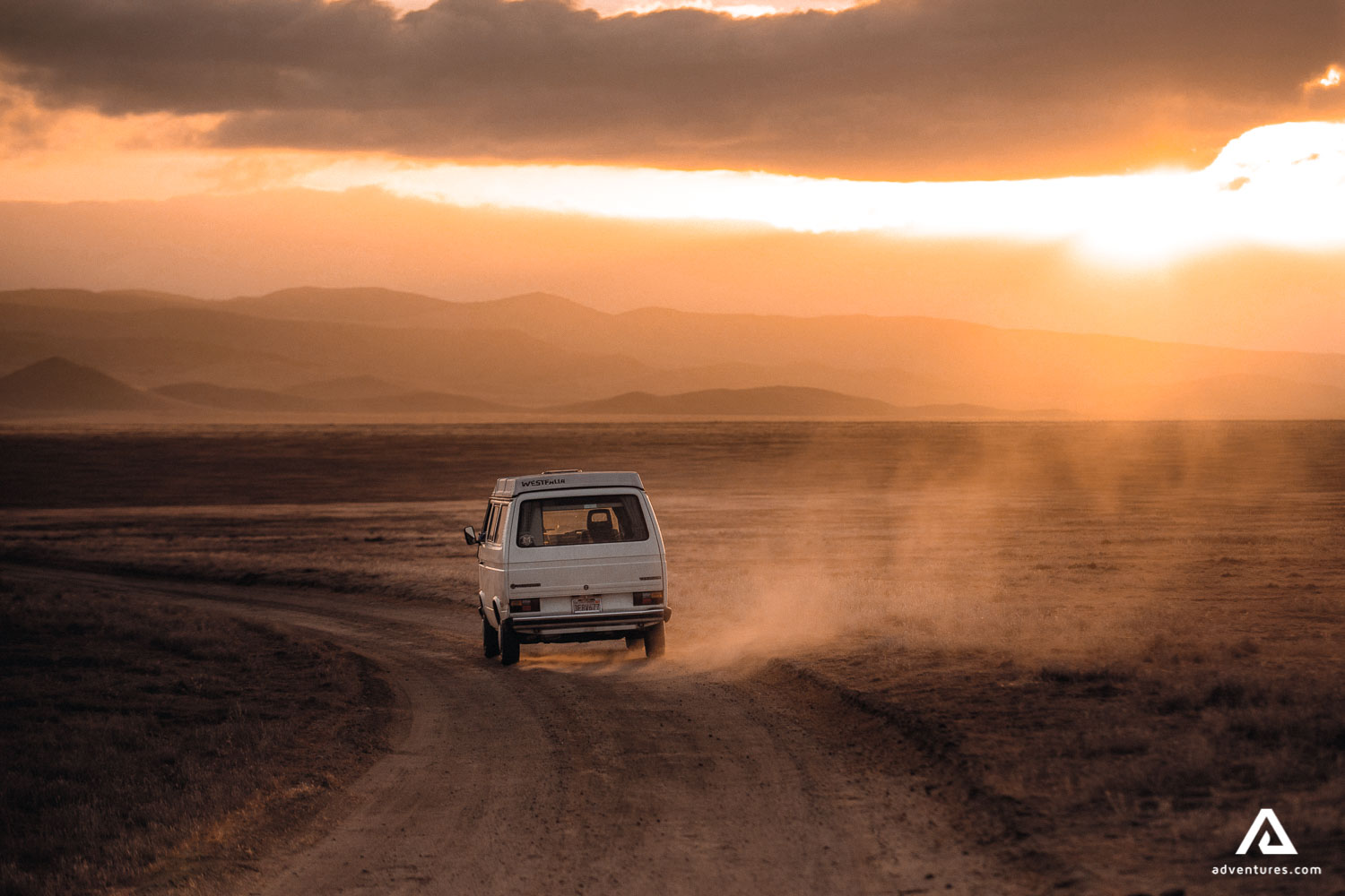 Van tour off road