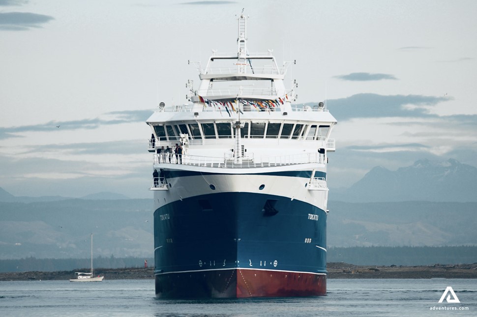 Front view of Cruise Ship