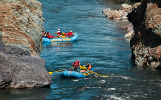 Rafting Tour on the Firth River, Canada