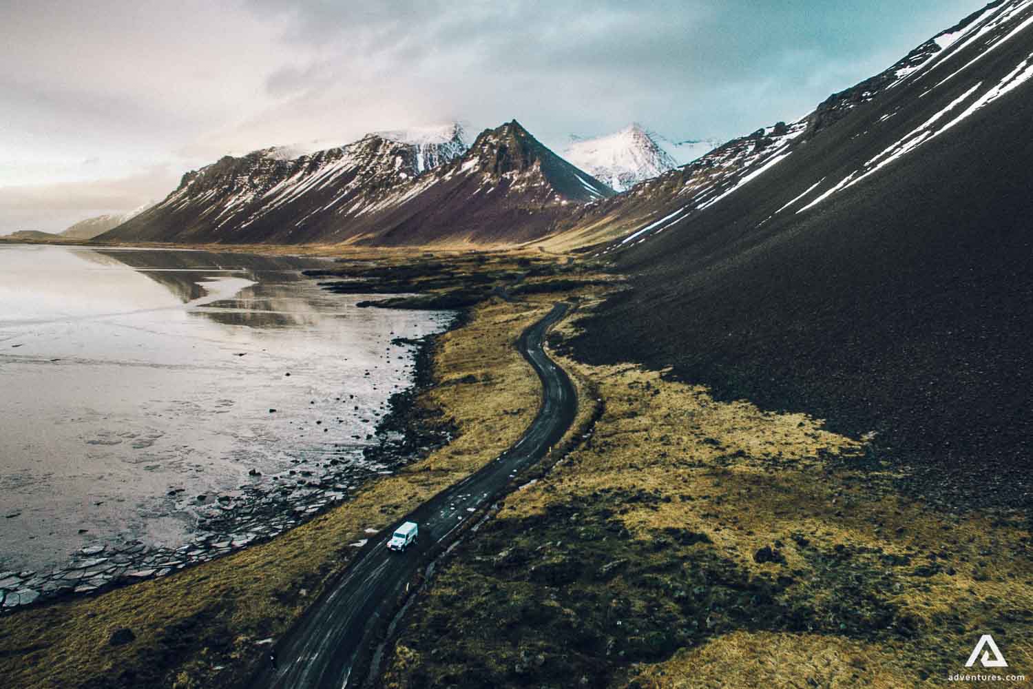 driving offroad in iceland in autumn