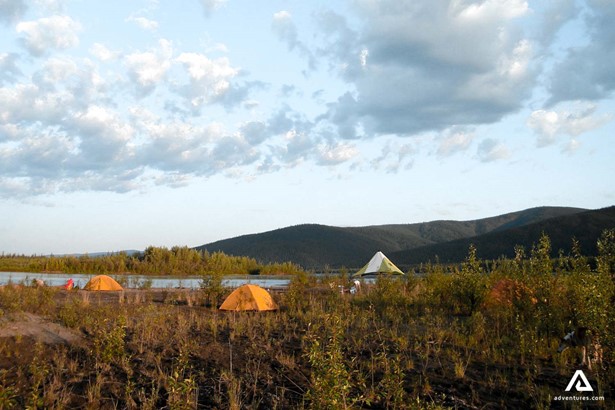 camping site in canada near yukon river