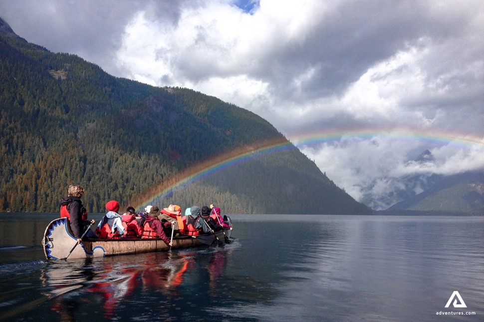 People on a Canoe tour