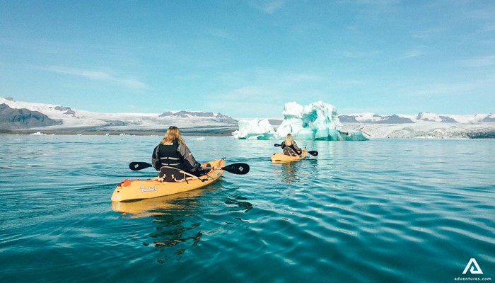 Glacier lagoon kayaking tour