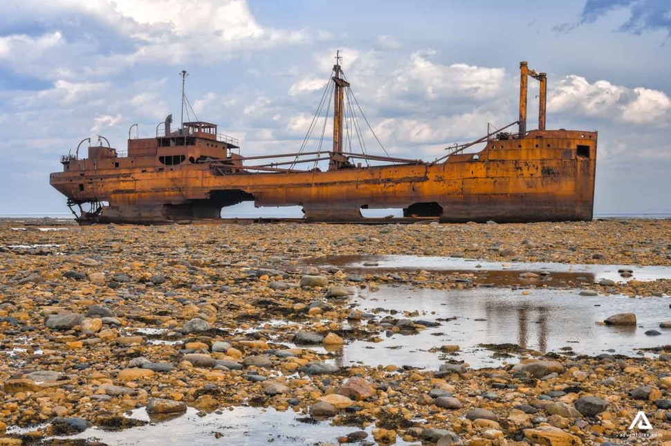 Wreck Of He SS Ithaka Near manitoba in canada