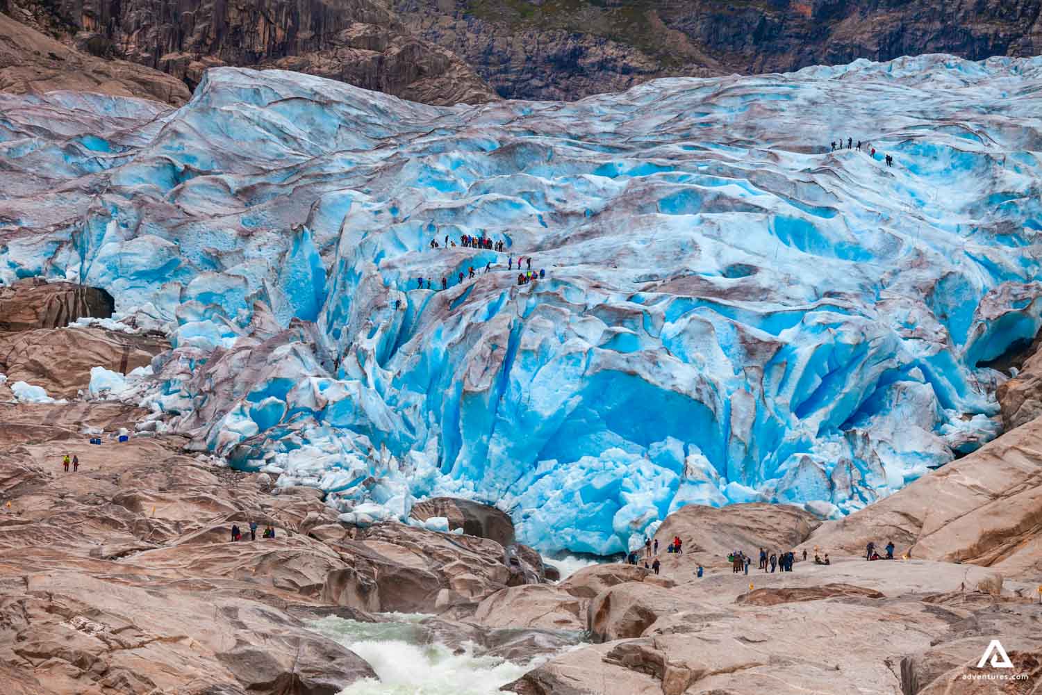 The Top 10 Largest Glaciers in the World to Hike