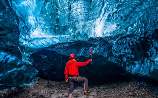 The 5 Best Ice Caves in Iceland 
