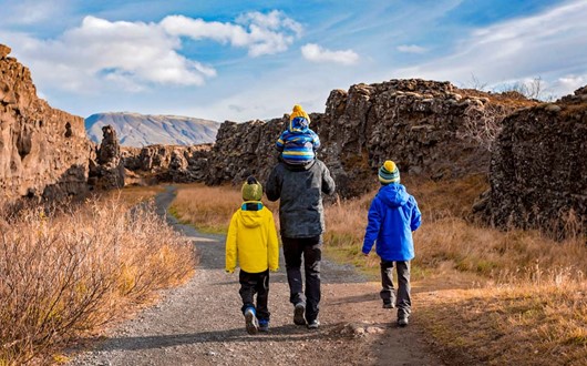 5 Gründe, um mit der Familie nach Island zu reisen