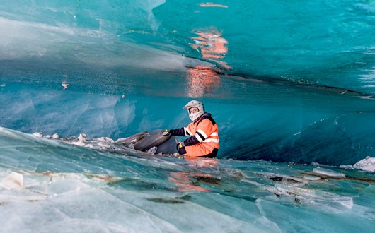 Schneemobil- und Eishöhlentour im Langjökull