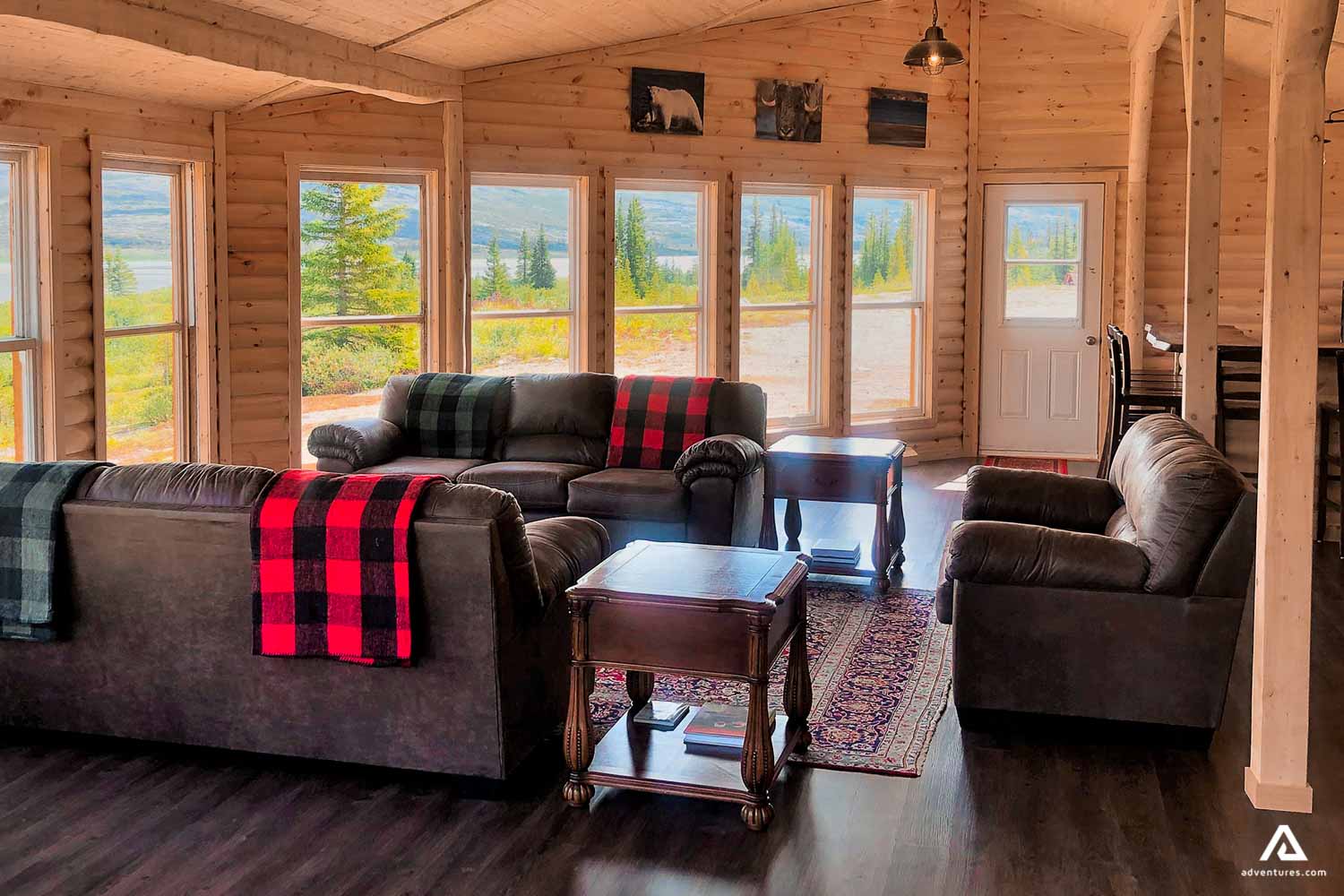 Wedge Hills Lodge living room view