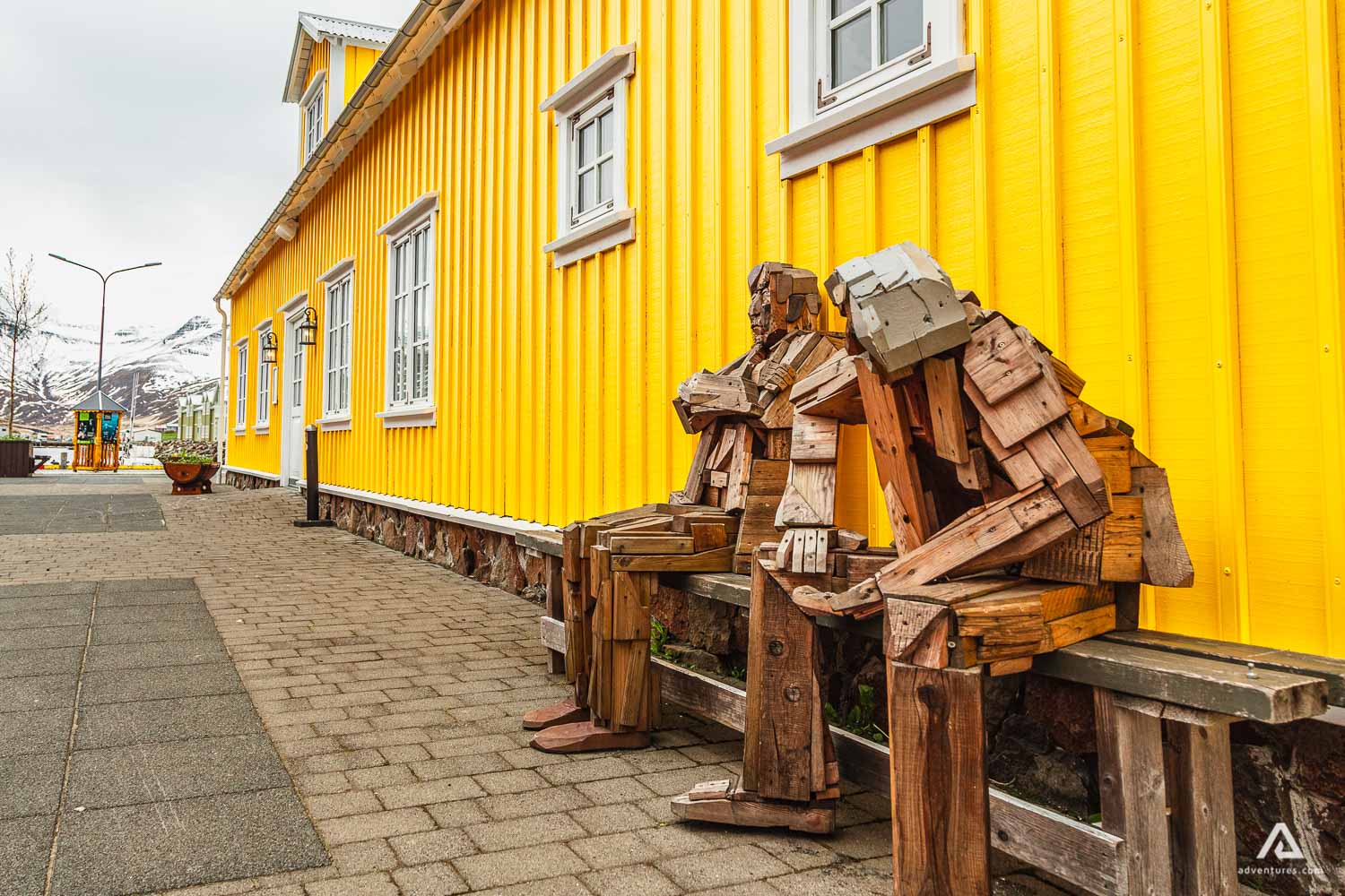 Hannes Boy Cafe With Wooden Statues