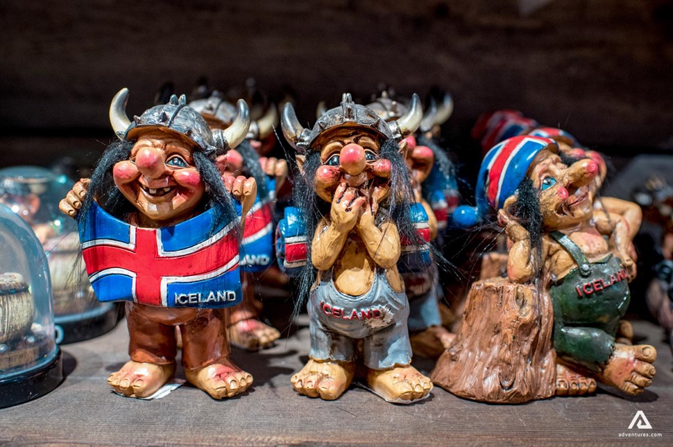 Vikings Miniatures with Icelandic flag