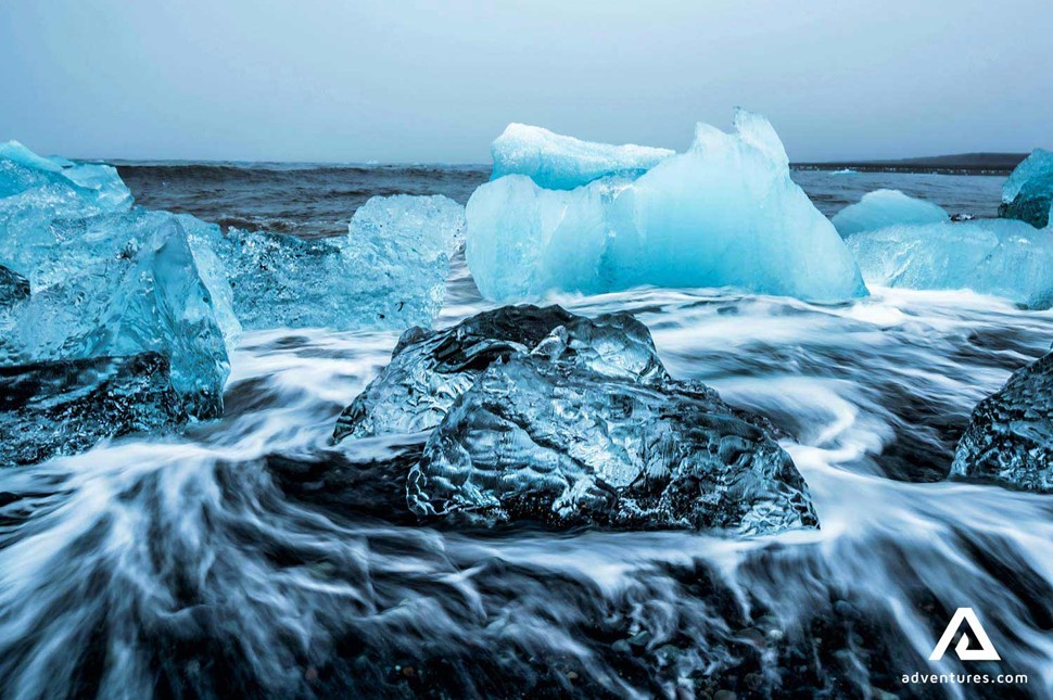 small icebergs at diamond beach in iceland