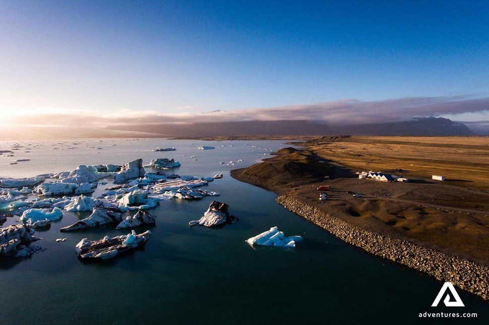 sunset at jokulsarlon in south iceland