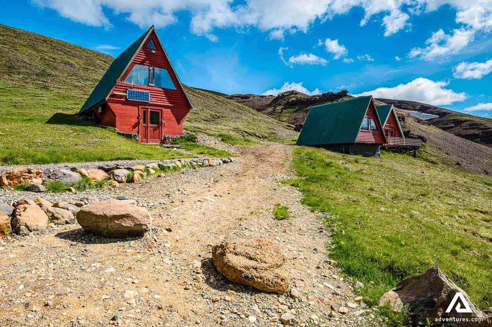 wooden cabins in kerlingarfjoll in iceland