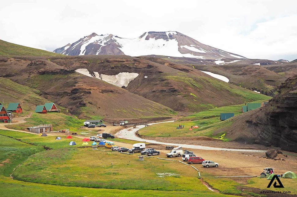 camping area and accommodation in kerlingarfjoll in iceland