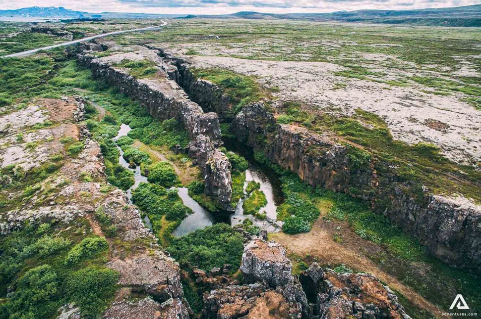 tectonic plates view above thingvellir national park